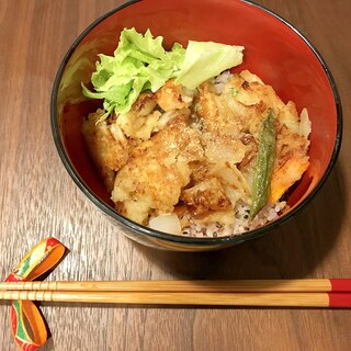 天ぷら粉不要！サクッとふわっと海老のかき揚げ丼